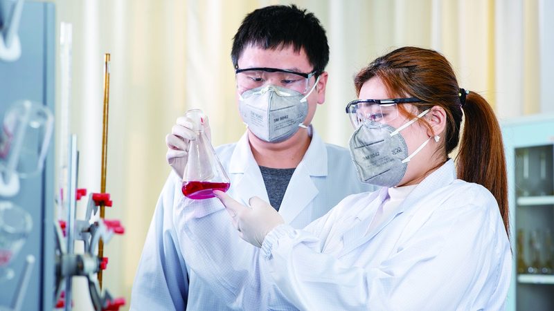 固体制剂智能制药设备：革新生产，保障药品质量**